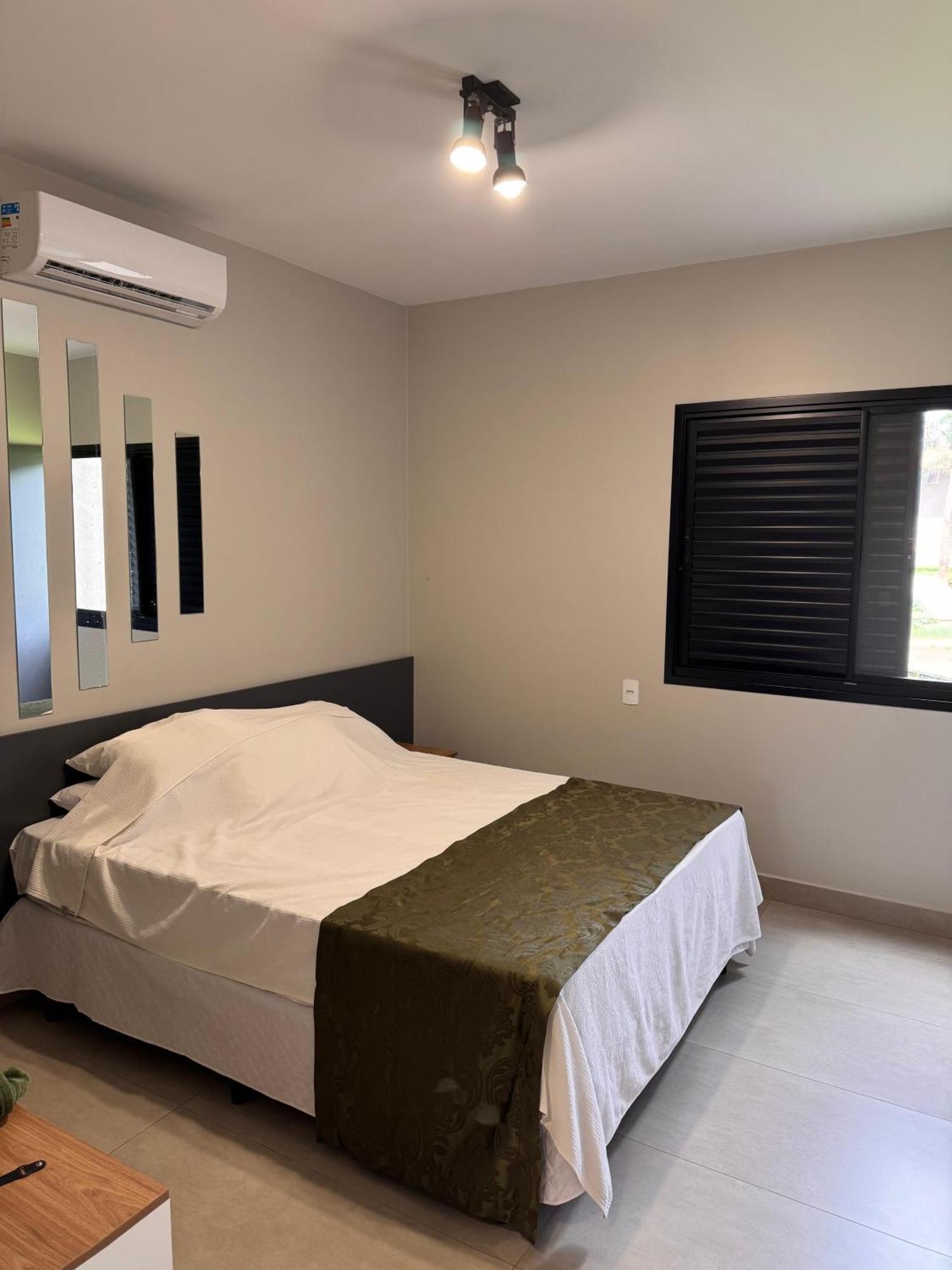 Apartamento Grandes Lagos Bangalo 2201 *