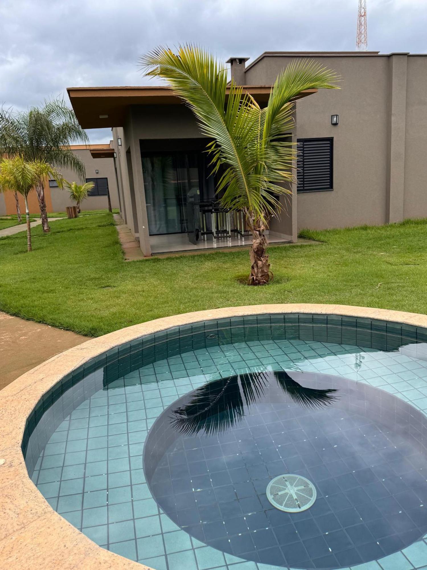Apartamento Grandes Lagos Bangalo 2201 *